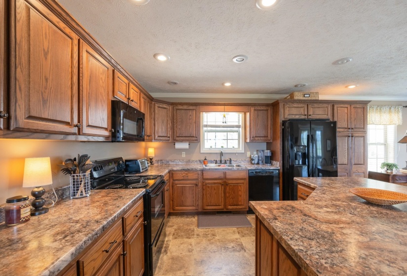 280 IRON HORSE TRL, Parsons, Tennessee 38363, 2 Bedroom Bedrooms, 8 Room Rooms,2 BathroomBathrooms,Residential,For Sale,IRON HORSE,0,10218566