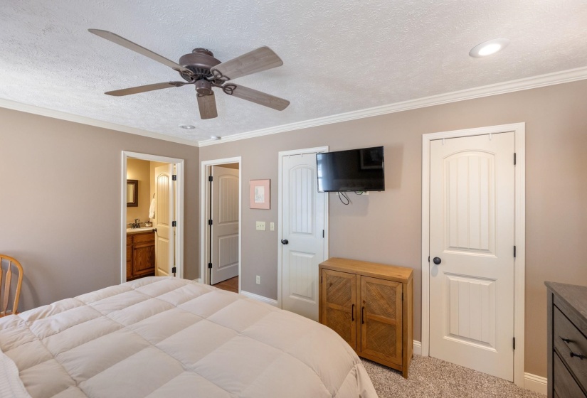 280 IRON HORSE TRL, Parsons, Tennessee 38363, 2 Bedroom Bedrooms, 8 Room Rooms,2 BathroomBathrooms,Residential,For Sale,IRON HORSE,0,10218566