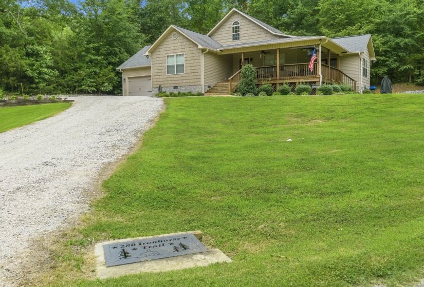 280 IRON HORSE TRL, Parsons, Tennessee 38363, 2 Bedroom Bedrooms, 8 Room Rooms,2 BathroomBathrooms,Residential,For Sale,IRON HORSE,0,10218566