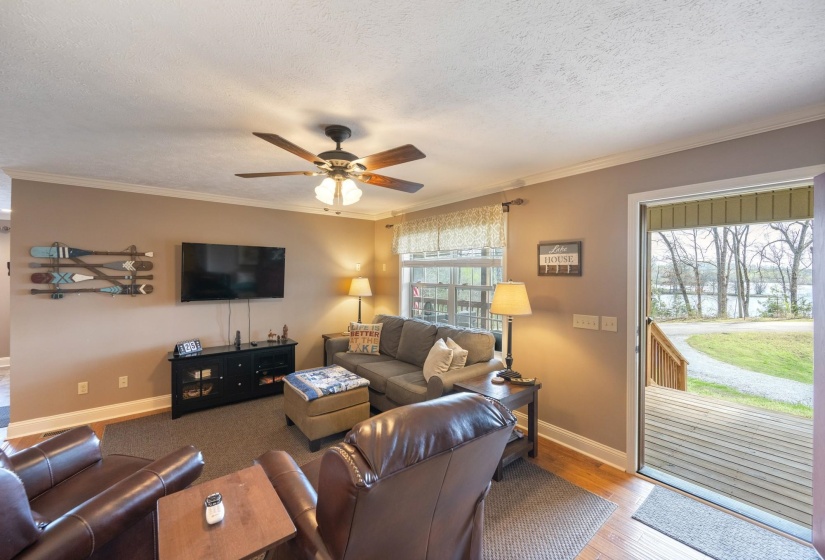 280 IRON HORSE TRL, Parsons, Tennessee 38363, 2 Bedroom Bedrooms, 8 Room Rooms,2 BathroomBathrooms,Residential,For Sale,IRON HORSE,0,10218566