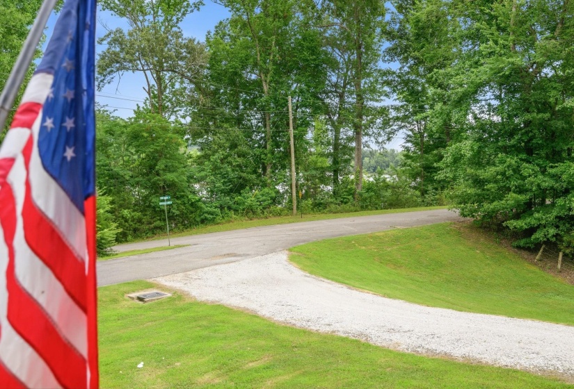 280 IRON HORSE TRL, Parsons, Tennessee 38363, 2 Bedroom Bedrooms, 8 Room Rooms,2 BathroomBathrooms,Residential,For Sale,IRON HORSE,0,10218566
