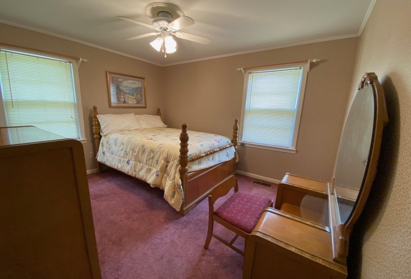 35 ROBERTSON ST, Savannah, Tennessee 38372, 3 Bedrooms Bedrooms, 6 Rooms Rooms,1 BathroomBathrooms,Residential,For Sale,ROBERTSON,10218568