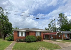 35 ROBERTSON ST, Savannah, Tennessee 38372, 3 Bedrooms Bedrooms, 6 Rooms Rooms,1 BathroomBathrooms,Residential,For Sale,ROBERTSON,10218568