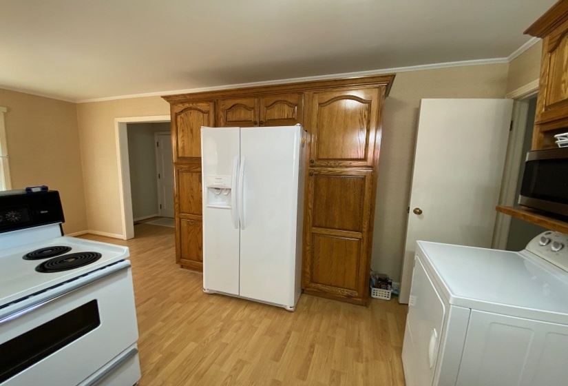 35 ROBERTSON ST, Savannah, Tennessee 38372, 3 Bedrooms Bedrooms, 6 Rooms Rooms,1 BathroomBathrooms,Residential,For Sale,ROBERTSON,10218568