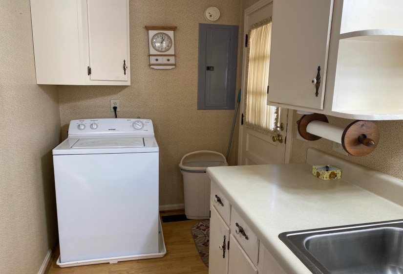 35 ROBERTSON ST, Savannah, Tennessee 38372, 3 Bedrooms Bedrooms, 6 Rooms Rooms,1 BathroomBathrooms,Residential,For Sale,ROBERTSON,10218568