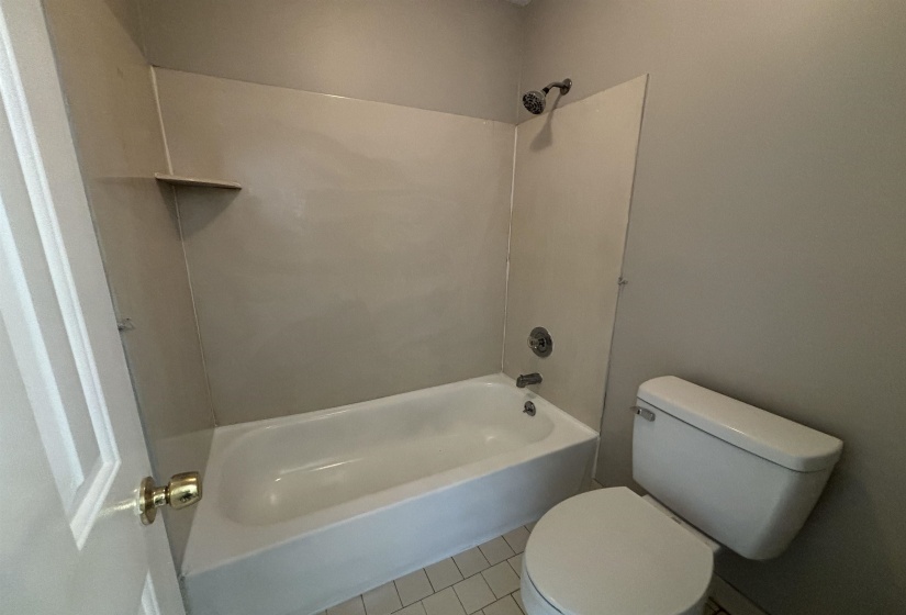 3722 FERN RIDGE RD, Memphis, Tennessee 38115, 2 Bedrooms Bedrooms, 5 Rooms Rooms,2.1 BathroomsBathrooms,Residential,For Sale,FERN RIDGE,10218574