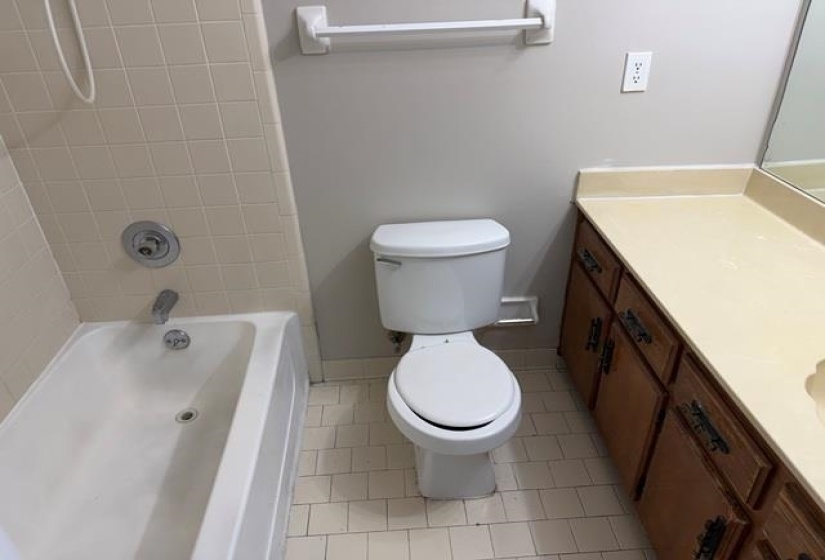 3722 FERN RIDGE RD, Memphis, Tennessee 38115, 2 Bedrooms Bedrooms, 5 Rooms Rooms,2.1 BathroomsBathrooms,Residential,For Sale,FERN RIDGE,10218574