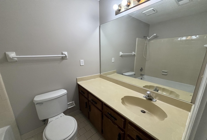 3722 FERN RIDGE RD, Memphis, Tennessee 38115, 2 Bedrooms Bedrooms, 5 Rooms Rooms,2.1 BathroomsBathrooms,Residential,For Sale,FERN RIDGE,10218574