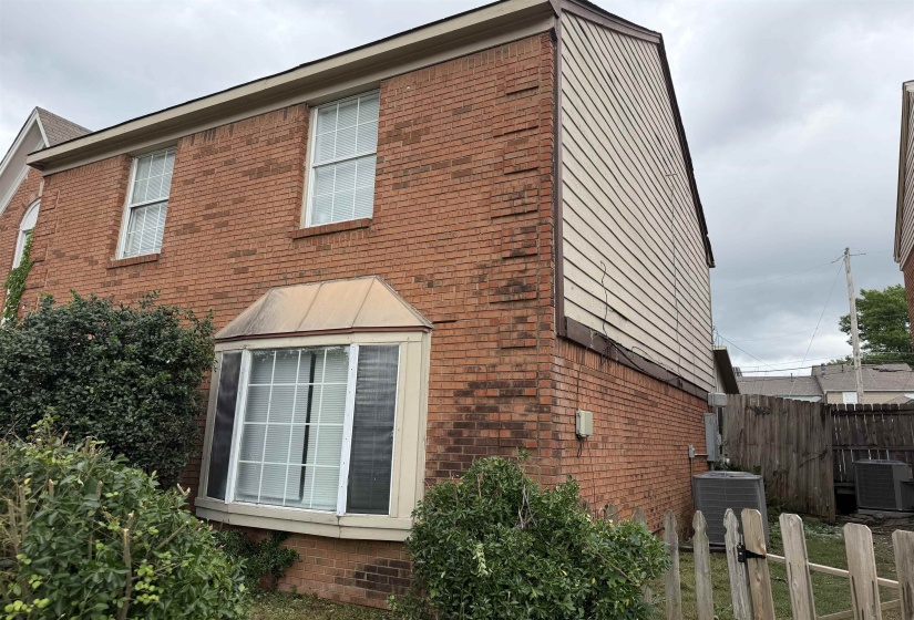3722 FERN RIDGE RD, Memphis, Tennessee 38115, 2 Bedrooms Bedrooms, 5 Rooms Rooms,2.1 BathroomsBathrooms,Residential,For Sale,FERN RIDGE,10218574