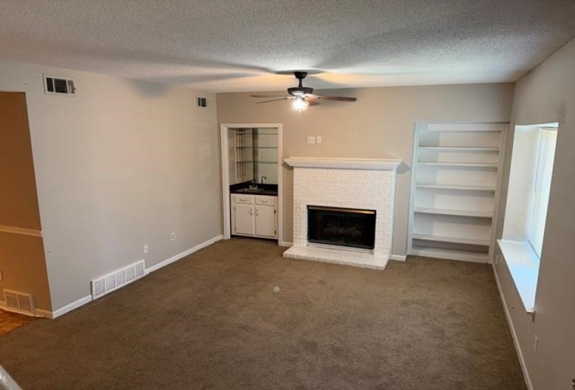 3722 FERN RIDGE RD, Memphis, Tennessee 38115, 2 Bedrooms Bedrooms, 5 Rooms Rooms,2.1 BathroomsBathrooms,Residential,For Sale,FERN RIDGE,10218574
