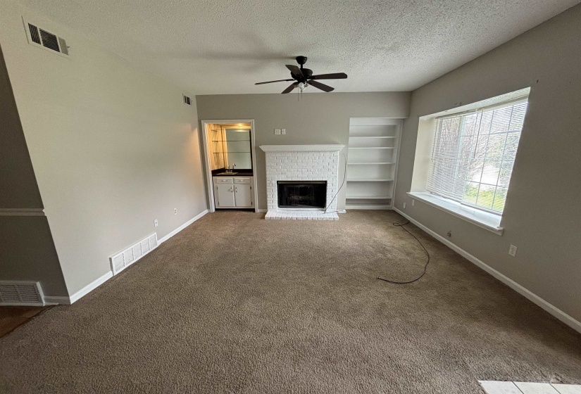 3722 FERN RIDGE RD, Memphis, Tennessee 38115, 2 Bedrooms Bedrooms, 5 Rooms Rooms,2.1 BathroomsBathrooms,Residential,For Sale,FERN RIDGE,10218574
