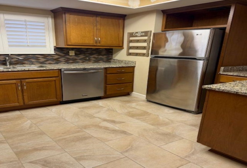 806 THISTLEDOWN DR, Memphis, Tennessee 38117, 2 Bedroom Bedrooms, 5 Room Rooms,1.1 BathroomBathrooms,Residential,For Sale,THISTLEDOWN,0,10218585