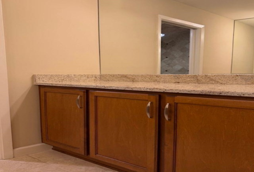 806 THISTLEDOWN DR, Memphis, Tennessee 38117, 2 Bedroom Bedrooms, 5 Room Rooms,1.1 BathroomBathrooms,Residential,For Sale,THISTLEDOWN,0,10218585