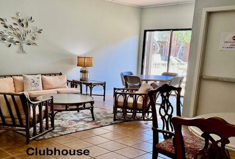 806 THISTLEDOWN DR, Memphis, Tennessee 38117, 2 Bedroom Bedrooms, 5 Room Rooms,1.1 BathroomBathrooms,Residential,For Sale,THISTLEDOWN,0,10218585
