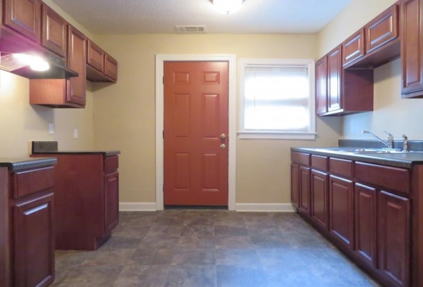 508 DISON AVE, Memphis, Tennessee 38106, 2 Bedroom Bedrooms, 0 ,1 BathroomBathrooms,Duplexes,For Sale,DISON,0,10218600
