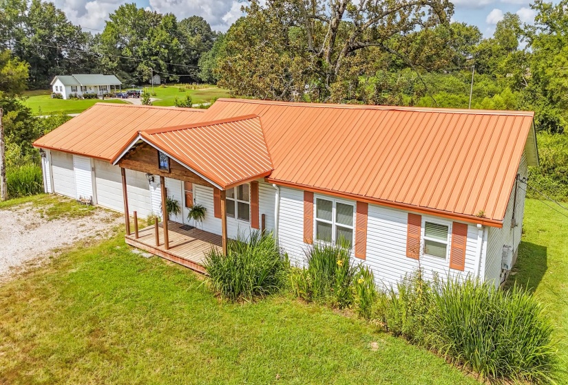 5115 226 HWY, Savannah, Tennessee 38372, 2 Bedrooms Bedrooms, 5 Rooms Rooms,1 BathroomBathrooms,Residential,For Sale,226,10202109