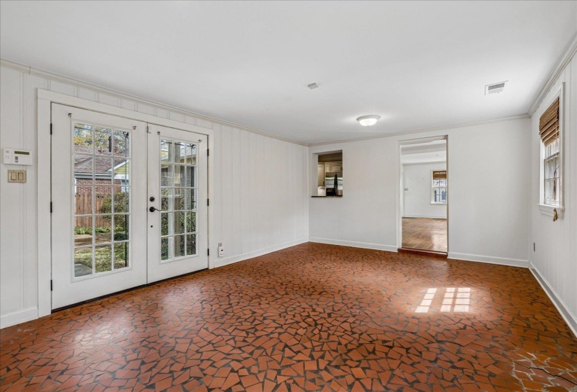 211 DILLE PL, Memphis, Tennessee 38111, 3 Bedroom Bedrooms, 3 Room Rooms,1.1 BathroomBathrooms,Residential,For Sale,DILLE,0,10217324