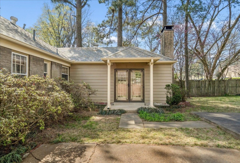 211 DILLE PL, Memphis, Tennessee 38111, 3 Bedroom Bedrooms, 3 Room Rooms,1.1 BathroomBathrooms,Residential,For Sale,DILLE,0,10217324