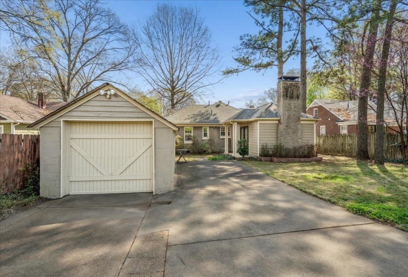 211 DILLE PL, Memphis, Tennessee 38111, 3 Bedroom Bedrooms, 3 Room Rooms,1.1 BathroomBathrooms,Residential,For Sale,DILLE,0,10217324