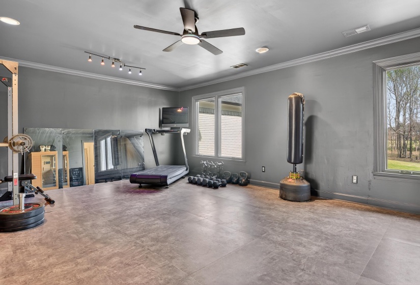 9376 FOREST WIND CV, Collierville, Tennessee 38017, 9 Bedroom Bedrooms, 18 Room Rooms,9.2 BathroomBathrooms,Residential,For Sale,FOREST WIND,0,10218596