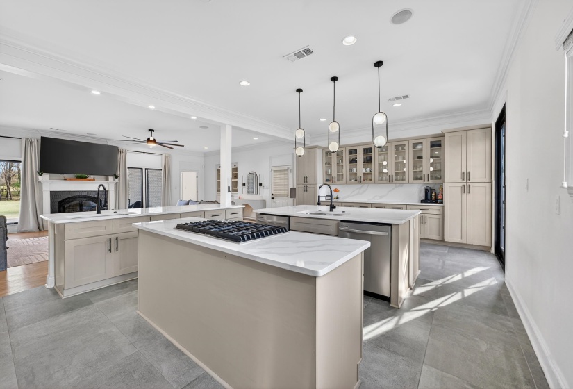 9376 FOREST WIND CV, Collierville, Tennessee 38017, 9 Bedroom Bedrooms, 18 Room Rooms,9.2 BathroomBathrooms,Residential,For Sale,FOREST WIND,0,10218596