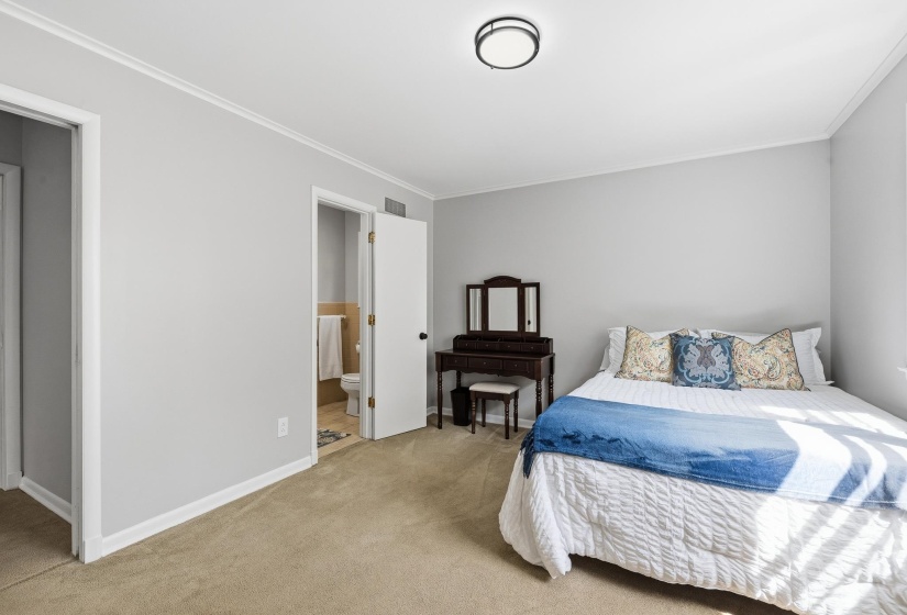 1247 YORKSHIRE CV, Memphis, Tennessee 38119, 4 Bedroom Bedrooms, 7 Room Rooms,2.1 BathroomBathrooms,Residential,For Sale,YORKSHIRE,0,10218622