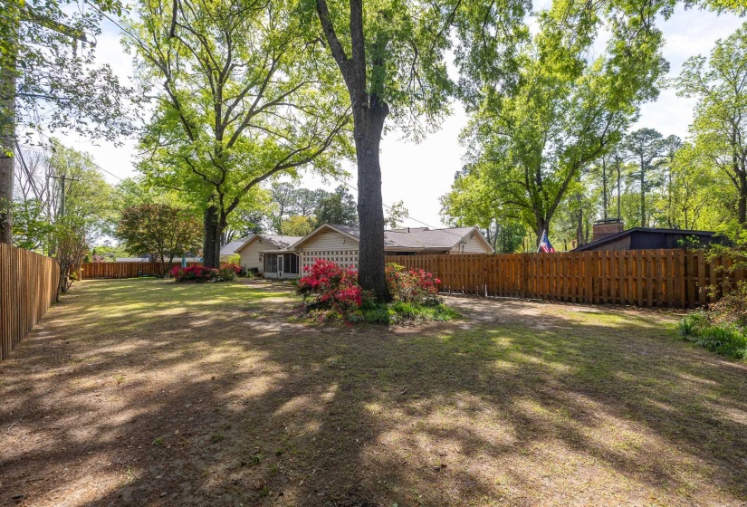 1247 YORKSHIRE CV, Memphis, Tennessee 38119, 4 Bedroom Bedrooms, 7 Room Rooms,2.1 BathroomBathrooms,Residential,For Sale,YORKSHIRE,0,10218622