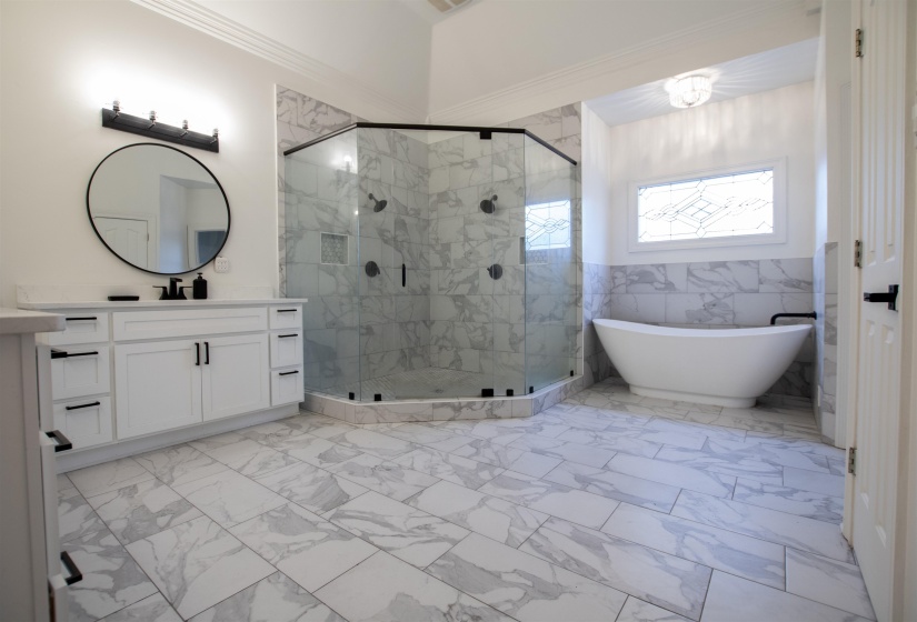 9634 GOTTEN WAY WAY, Germantown, Tennessee 38139, 6 Bedroom Bedrooms, 11 Room Rooms,3.1 BathroomBathrooms,Residential,For Sale,GOTTEN WAY,0,10218636