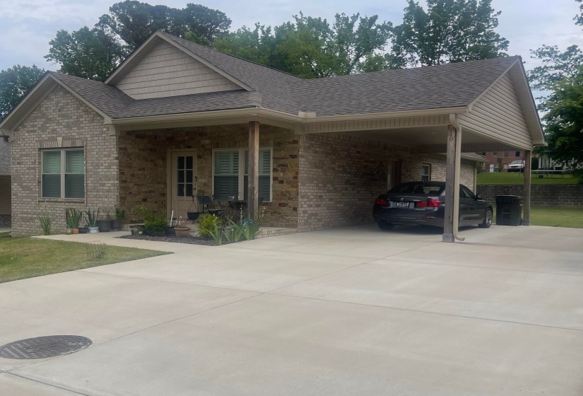 210 CHURCH ST, Ripley, Tennessee 38063, 3 Bedroom Bedrooms, 8 Room Rooms,2 BathroomBathrooms,Residential,For Sale,CHURCH,0,10218648