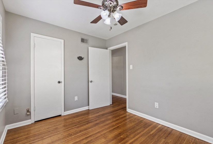 1450 WALTON RD, Memphis, Tennessee 38117, 2 Bedrooms Bedrooms, 6 Rooms Rooms,1 BathroomBathrooms,Residential,For Sale,WALTON,10218655