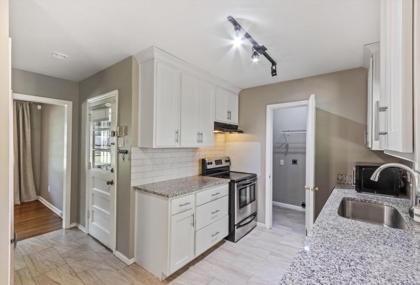 1450 WALTON RD, Memphis, Tennessee 38117, 2 Bedrooms Bedrooms, 6 Rooms Rooms,1 BathroomBathrooms,Residential,For Sale,WALTON,10218655