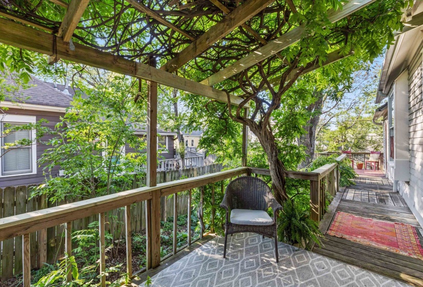 2094 CARR AVE, Memphis, Tennessee 38104, 2 Bedroom Bedrooms, 5 Room Rooms,1 BathroomBathrooms,Residential,For Sale,CARR,0,10218657