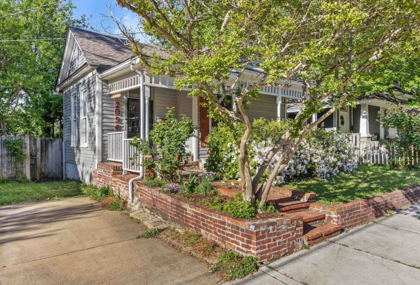 2094 CARR AVE, Memphis, Tennessee 38104, 2 Bedroom Bedrooms, 5 Room Rooms,1 BathroomBathrooms,Residential,For Sale,CARR,0,10218657