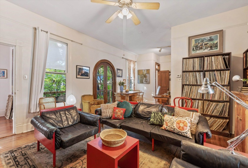 2094 CARR AVE, Memphis, Tennessee 38104, 2 Bedroom Bedrooms, 5 Room Rooms,1 BathroomBathrooms,Residential,For Sale,CARR,0,10218657