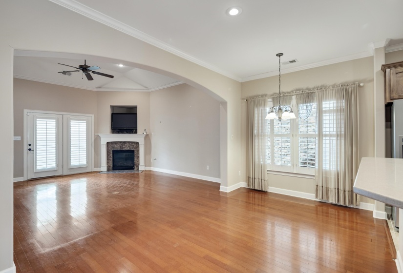 1620 RYAMAR CV, Memphis, Tennessee 38016, 2 Bedrooms Bedrooms, 6 Rooms Rooms,2 BathroomsBathrooms,Residential,For Sale,RYAMAR,10218666