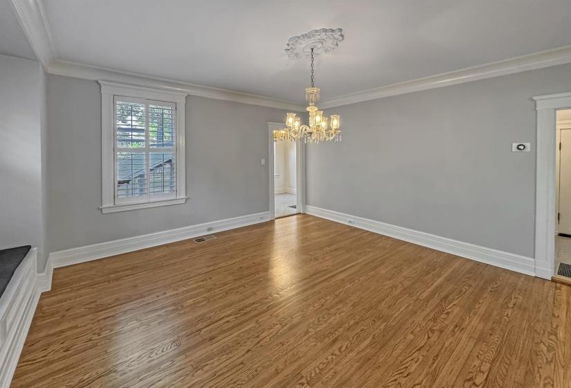 1867 COWDEN AVE, Memphis, Tennessee 38104, 3 Bedrooms Bedrooms, 8 Rooms Rooms,2.1 BathroomsBathrooms,Residential,For Sale,COWDEN,10218680
