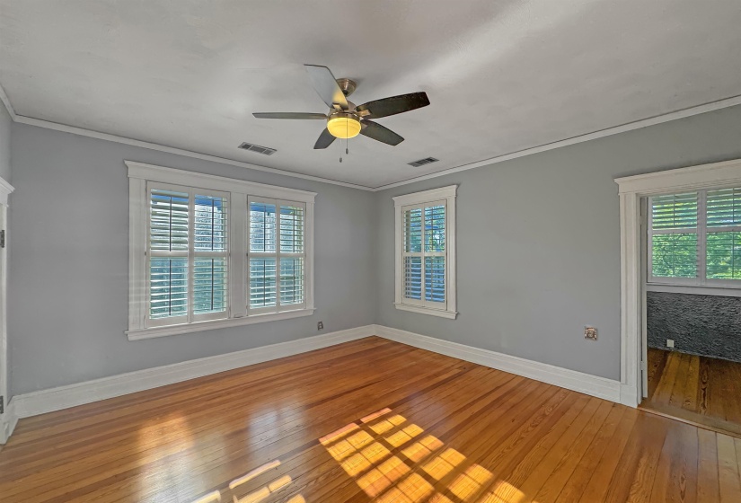 1867 COWDEN AVE, Memphis, Tennessee 38104, 3 Bedrooms Bedrooms, 8 Rooms Rooms,2.1 BathroomsBathrooms,Residential,For Sale,COWDEN,10218680