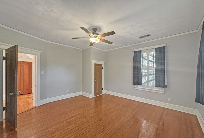 1867 COWDEN AVE, Memphis, Tennessee 38104, 3 Bedrooms Bedrooms, 8 Rooms Rooms,2.1 BathroomsBathrooms,Residential,For Sale,COWDEN,10218680