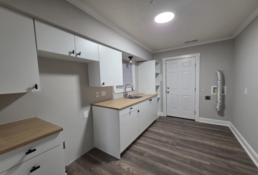1657 SOUTHERN AVE, Memphis, Tennessee 38114, 1 Bedroom Bedrooms, ,1 BathroomBathrooms,Duplexes,For Sale,SOUTHERN,10218700