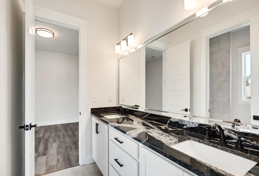 5030 JON OAK CV, Arlington, Tennessee 38002, 4 Bedrooms Bedrooms, 8 Rooms Rooms,3.1 BathroomsBathrooms,Residential,For Sale,JON OAK,10218722