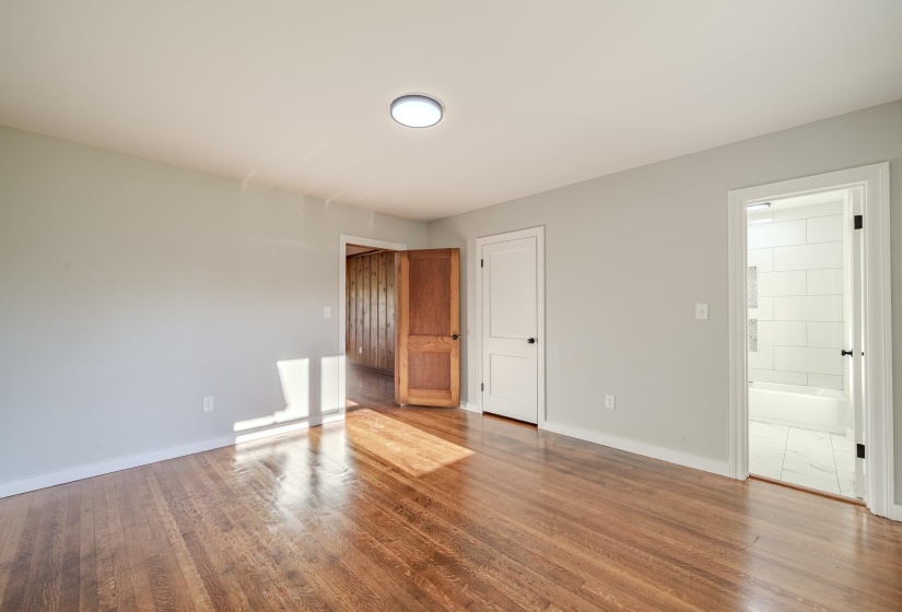 10135 128 HWY, Savannah, Tennessee 38372, 4 Bedroom Bedrooms, 8 Room Rooms,3 BathroomBathrooms,Residential,For Sale,128,0,10218725