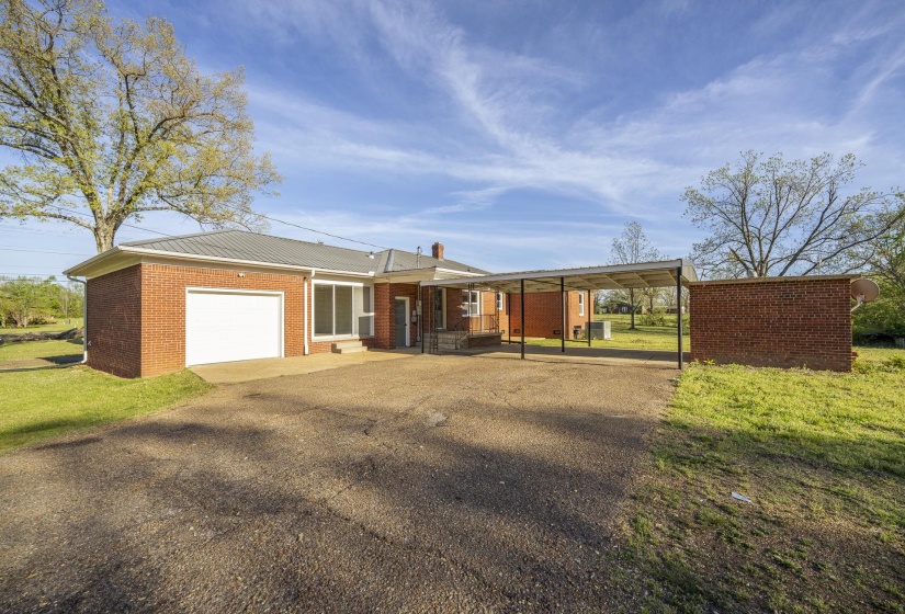 10135 128 HWY, Savannah, Tennessee 38372, 4 Bedroom Bedrooms, 8 Room Rooms,3 BathroomBathrooms,Residential,For Sale,128,0,10218725