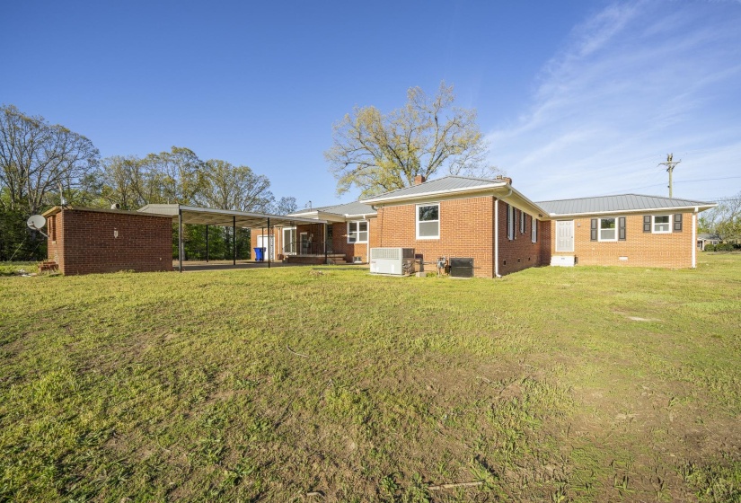 10135 128 HWY, Savannah, Tennessee 38372, 4 Bedroom Bedrooms, 8 Room Rooms,3 BathroomBathrooms,Residential,For Sale,128,0,10218725