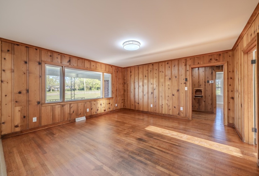 10135 128 HWY, Savannah, Tennessee 38372, 4 Bedroom Bedrooms, 8 Room Rooms,3 BathroomBathrooms,Residential,For Sale,128,0,10218725