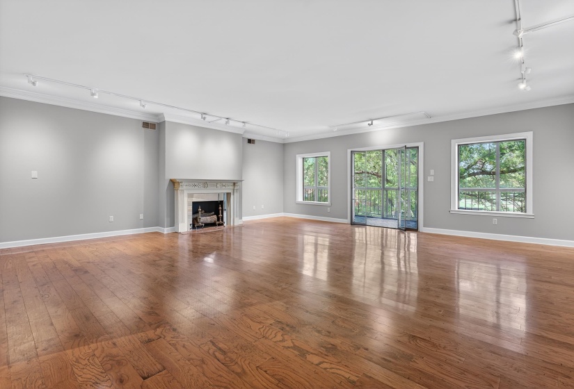 585 GREER ST, Memphis, Tennessee 38111, 3 Bedroom Bedrooms, 7 Room Rooms,3 BathroomBathrooms,Residential,For Sale,GREER,0,10218726