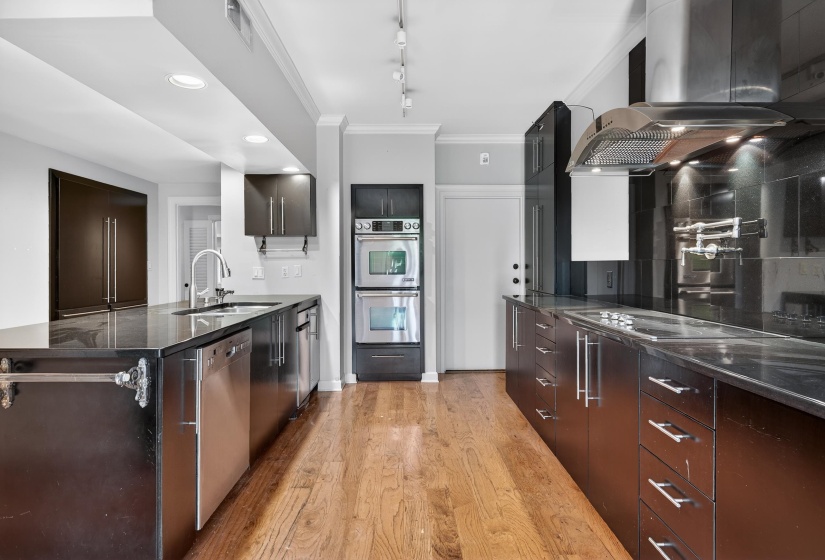 585 GREER ST, Memphis, Tennessee 38111, 3 Bedroom Bedrooms, 7 Room Rooms,3 BathroomBathrooms,Residential,For Sale,GREER,0,10218726