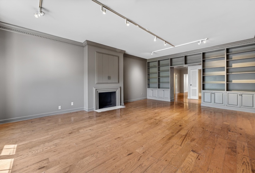 585 GREER ST, Memphis, Tennessee 38111, 3 Bedroom Bedrooms, 7 Room Rooms,3 BathroomBathrooms,Residential,For Sale,GREER,0,10218726