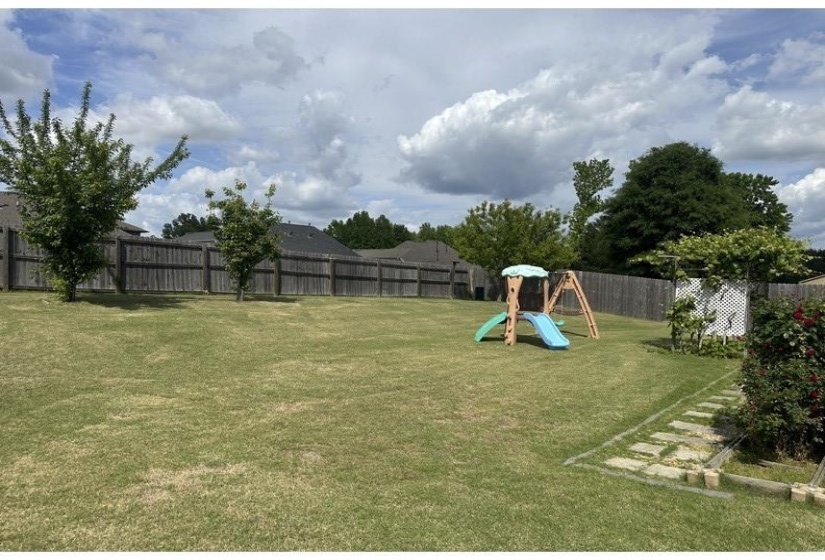 7672 ROMERO DR, Bartlett, Tennessee 38002, 3 Bedrooms Bedrooms, 8 Rooms Rooms,2 BathroomsBathrooms,Residential,For Sale,ROMERO,10218738