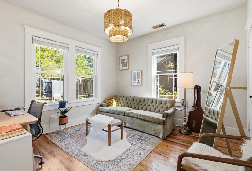 1044 BRUCE ST, Memphis, Tennessee 38104, 2 Bedrooms Bedrooms, 5 Rooms Rooms,1 BathroomBathrooms,Residential,For Sale,BRUCE,10218682