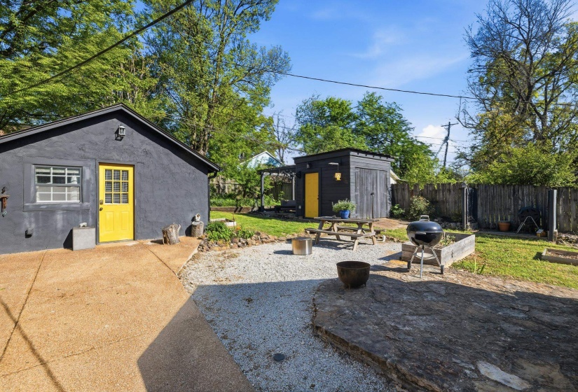 1044 BRUCE ST, Memphis, Tennessee 38104, 2 Bedrooms Bedrooms, 5 Rooms Rooms,1 BathroomBathrooms,Residential,For Sale,BRUCE,10218682
